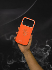 Funda Guess Premium Naranja Vibrante - iPhone 17 pro y Pro max